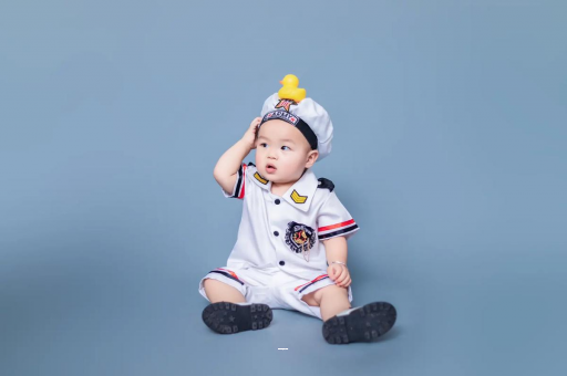 江西宝宝老摇头怎么回事 江西宝宝老摇头怎么回事